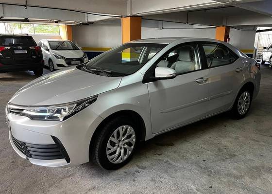 TOYOTA COROLLA 1.8 GLI 16V FLEX 4P AUTOMÁTICO TOYOTA COROLLA 1.8 GLI 16V FLEX 4P AUTOMÁTICO